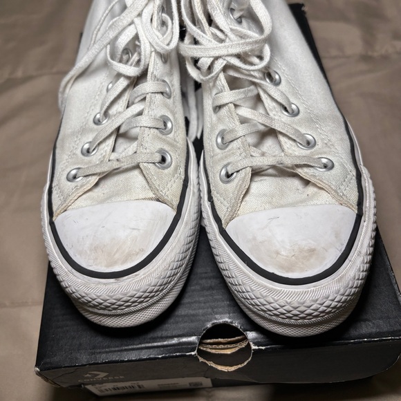 Converse Women's Classic White High-Tops - Picture 2 of 3